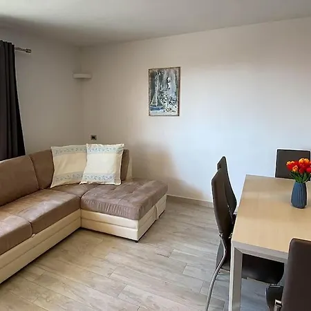 Апартаменты Vista Mare Вилласимиус